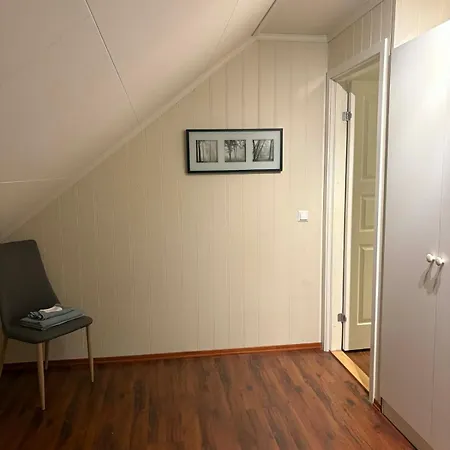 Apartment In Cozy Downtown Neighborhood *