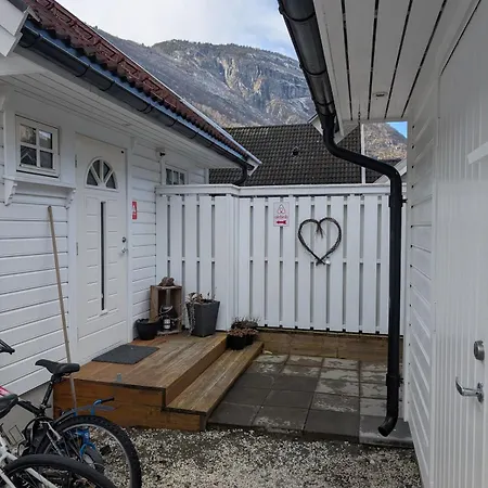 Apartment In Cozy Downtown Neighborhood
